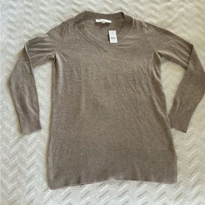 NWT Loft Sweater, v-neck, taupe beige